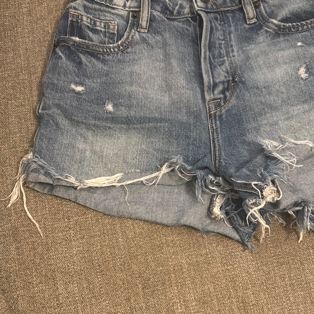 Ripped Cutoff Distressed Denim Women Shorts by Hidden Size XS - Picture 4 of 9